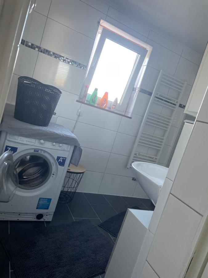 Ferien - Wohnung In Kassel Waldau Zentral Bagian luar foto